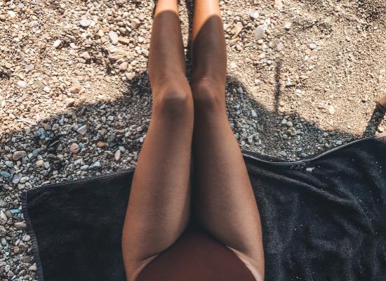 Hoe bereidt u uw huid voor op de zon?