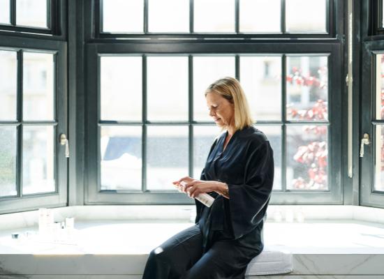 Zachte scrubs met fruitzuren: AHA's en BHA's begrijpen