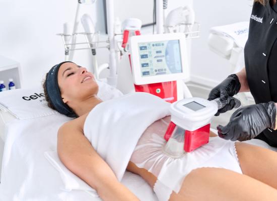 Faites fondre la graisse facilement avec la Cryolipolyse - Notre Guide complet 