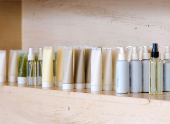 Trop de promesses, pas assez de résultats. Votre peau mérite mieux.